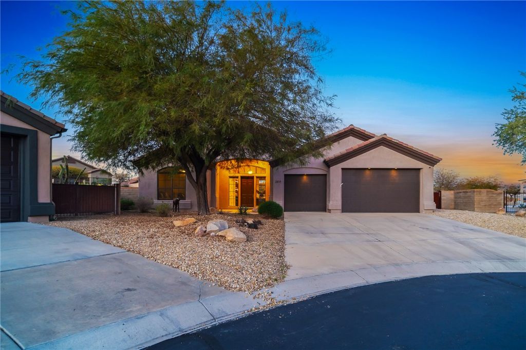 2834 Sidewheel Drive, Bullhead City, AZ 86429