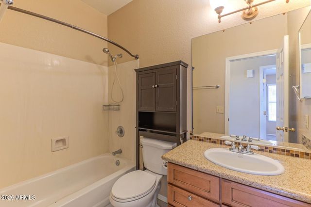 7573 W KERRY Lane, Glendale, AZ 85308