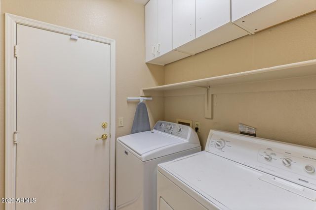7573 W KERRY Lane, Glendale, AZ 85308