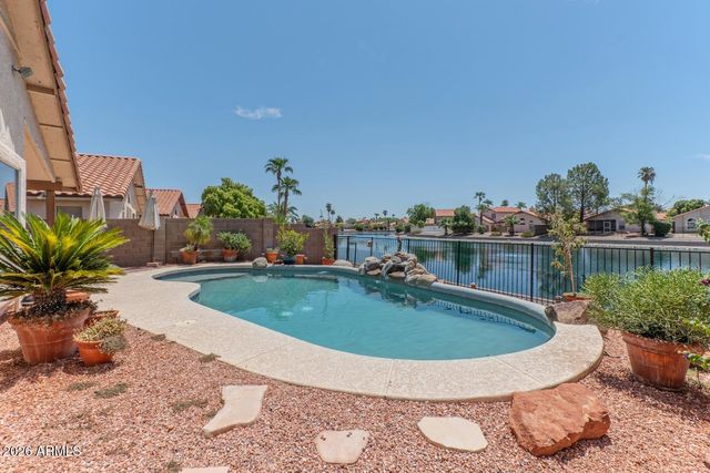 7573 W KERRY Lane, Glendale, AZ 85308