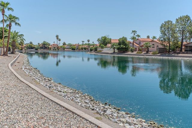 7573 W KERRY Lane, Glendale, AZ 85308