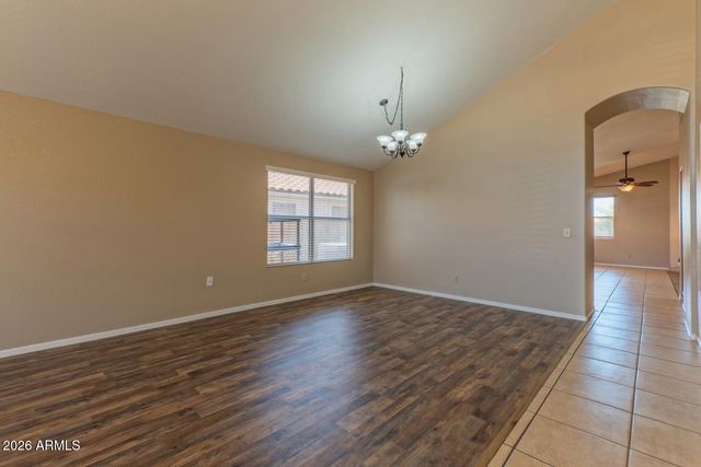 7573 W KERRY Lane, Glendale, AZ 85308