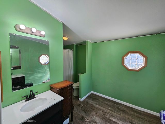 9294 Whispering Pines Avenue NW, Sparta, MI 49345