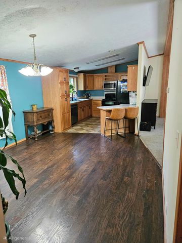 9294 Whispering Pines Avenue NW, Sparta, MI 49345