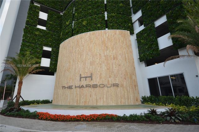 16385 Biscayne Blvd 519, North Miami Beach, FL 33160