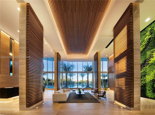 16385 Biscayne Blvd 519, North Miami Beach, FL 33160