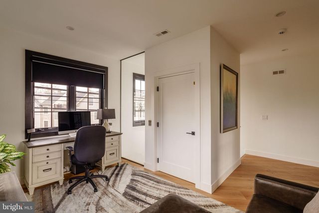 27 W MECHANIC ST, New Hope, PA 18938