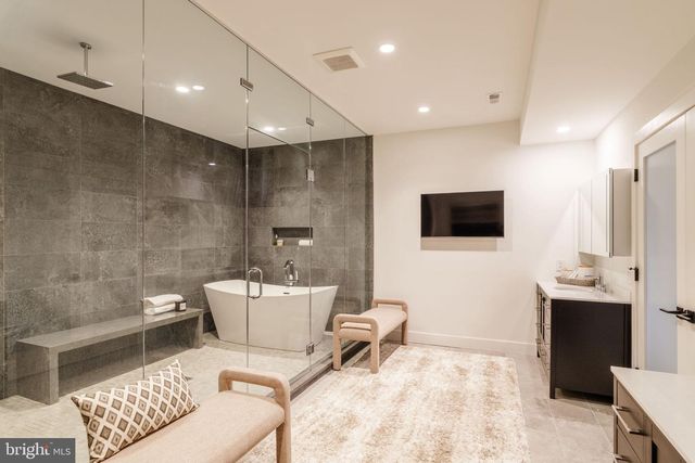 27 W MECHANIC ST, New Hope, PA 18938