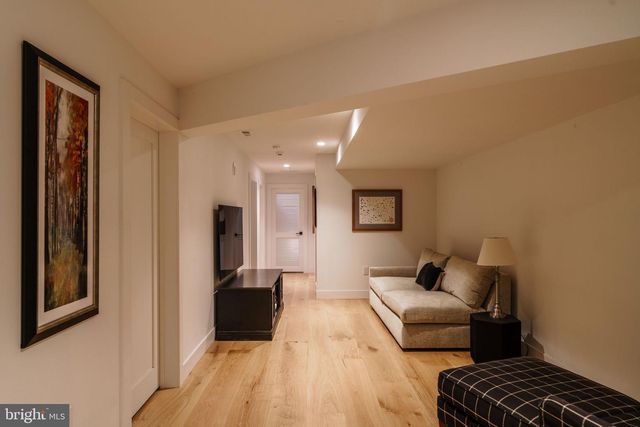 27 W MECHANIC ST, New Hope, PA 18938