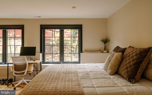 27 W MECHANIC ST, New Hope, PA 18938