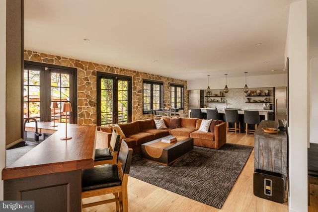 27 W MECHANIC ST, New Hope, PA 18938