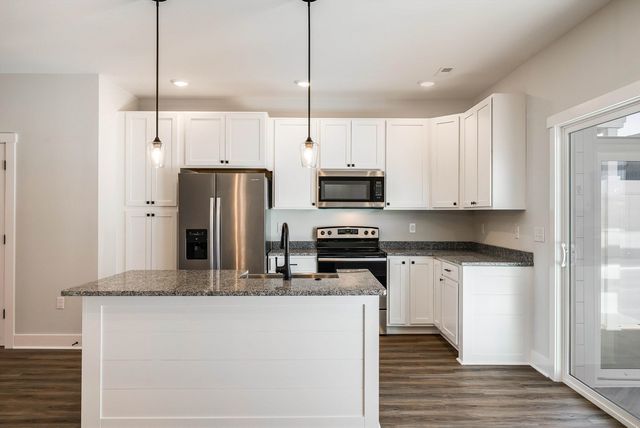 21 BARNYARD CIR, Bridgewater, VA 22812