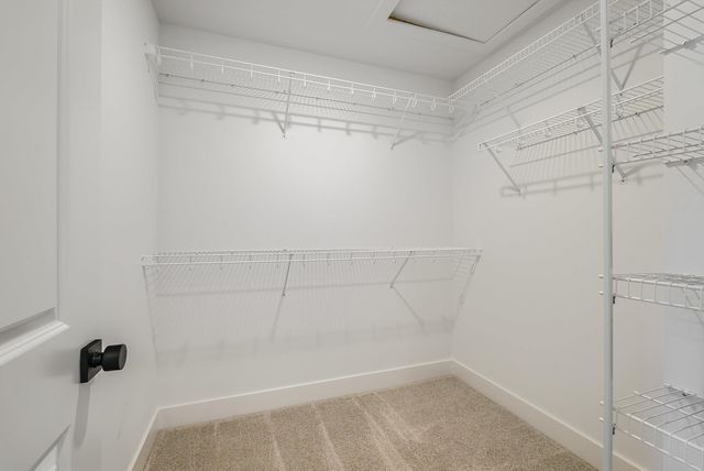 21 BARNYARD CIR, Bridgewater, VA 22812