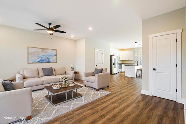 21 BARNYARD CIR, Bridgewater, VA 22812