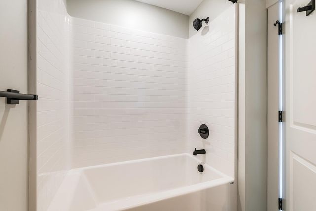 21 BARNYARD CIR, Bridgewater, VA 22812