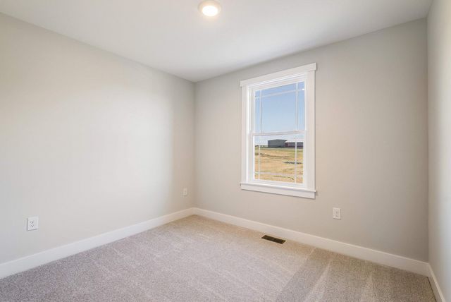 21 BARNYARD CIR, Bridgewater, VA 22812