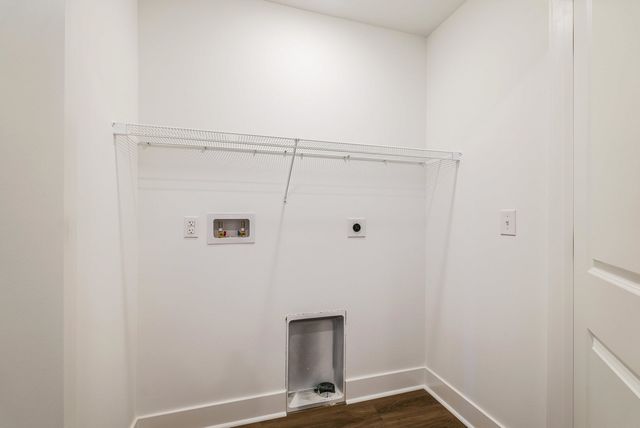 21 BARNYARD CIR, Bridgewater, VA 22812