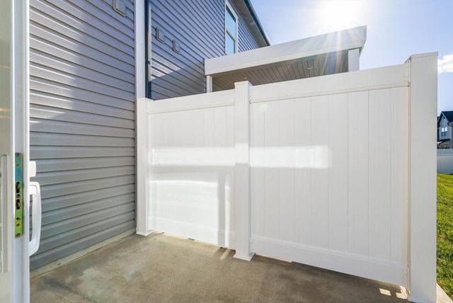 21 BARNYARD CIR, Bridgewater, VA 22812