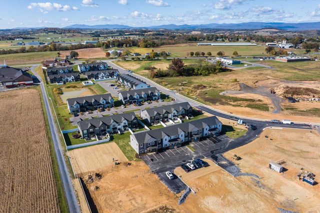 21 BARNYARD CIR, Bridgewater, VA 22812