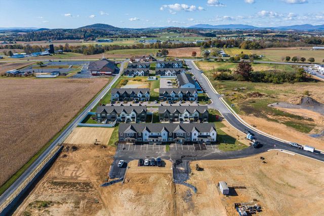 21 BARNYARD CIR, Bridgewater, VA 22812