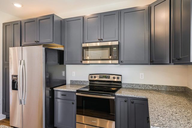 21 BARNYARD CIR, Bridgewater, VA 22812