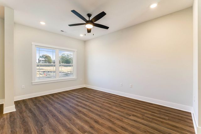 21 BARNYARD CIR, Bridgewater, VA 22812