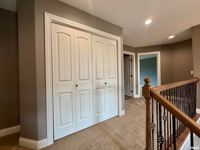 66 WARWICK Circle, Morton, IL 61550