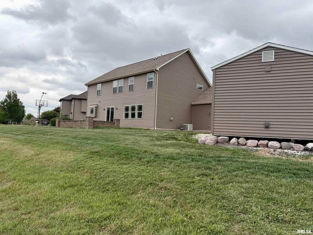 66 WARWICK Circle, Morton, IL 61550
