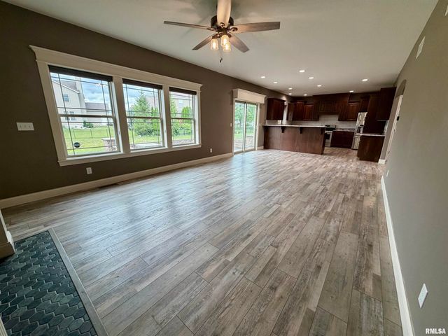 66 WARWICK Circle, Morton, IL 61550