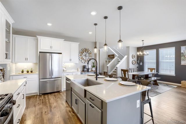 845 N Waterloo Circle, Aurora, CO 80018