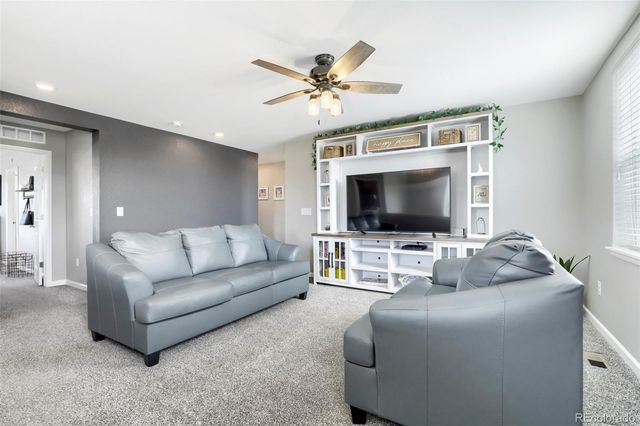 845 N Waterloo Circle, Aurora, CO 80018