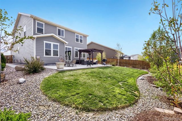 845 N Waterloo Circle, Aurora, CO 80018
