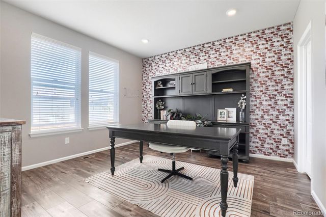 845 N Waterloo Circle, Aurora, CO 80018