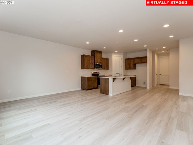 944 Nw 178TH Way, Ridgefield, WA 98642