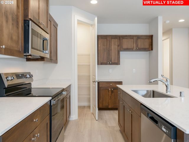 944 Nw 178TH Way, Ridgefield, WA 98642