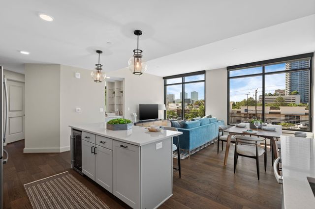2511 Willowick Road 519, Houston, TX 77027