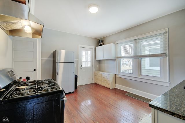 810 N Oakland Avenue, Indianapolis, IN 46201