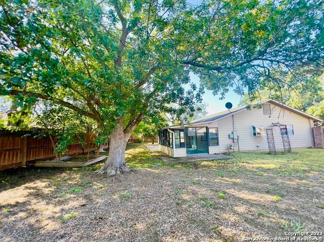 10445 COUNTRY BREEZE, San Antonio, TX 78240