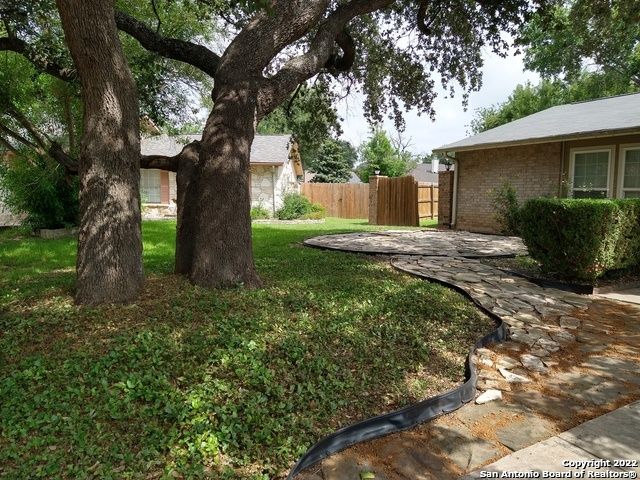 10445 COUNTRY BREEZE, San Antonio, TX 78240