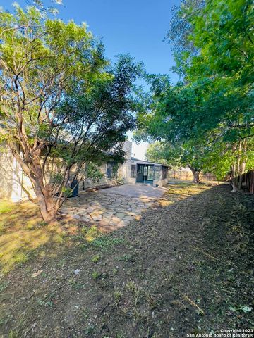 10445 COUNTRY BREEZE, San Antonio, TX 78240