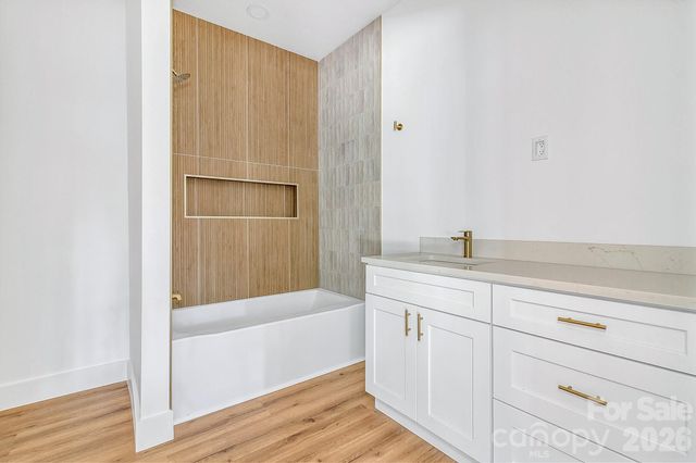 19 Green Valley Road, Asheville, NC 28806