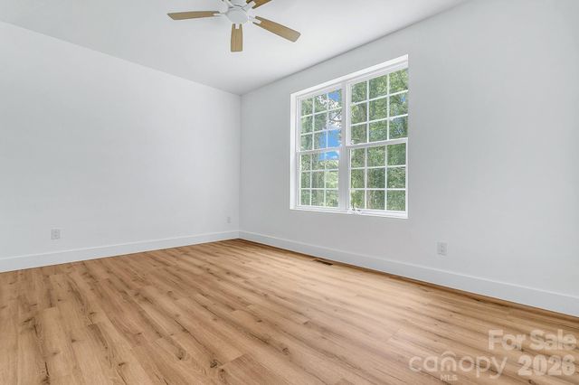 19 Green Valley Road, Asheville, NC 28806