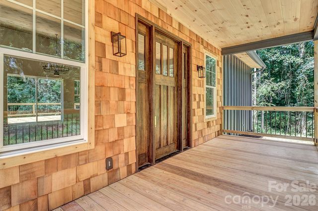 19 Green Valley Road, Asheville, NC 28806