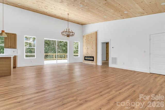 19 Green Valley Road, Asheville, NC 28806
