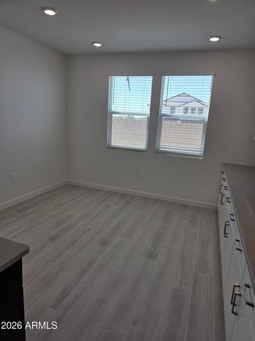 9734 S 11TH Place S, Phoenix, AZ 85042