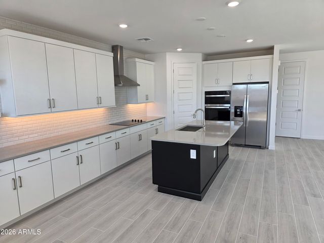 9734 S 11TH Place S, Phoenix, AZ 85042