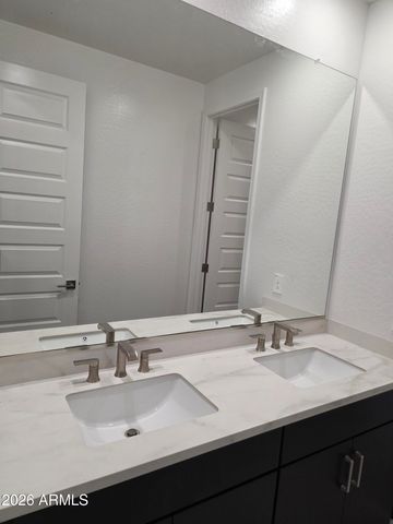 9734 S 11TH Place S, Phoenix, AZ 85042