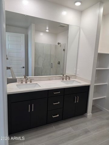 9734 S 11TH Place S, Phoenix, AZ 85042