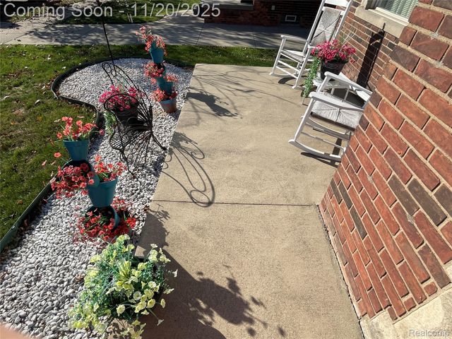 12742 Catalpa Street, Southgate, MI 48195