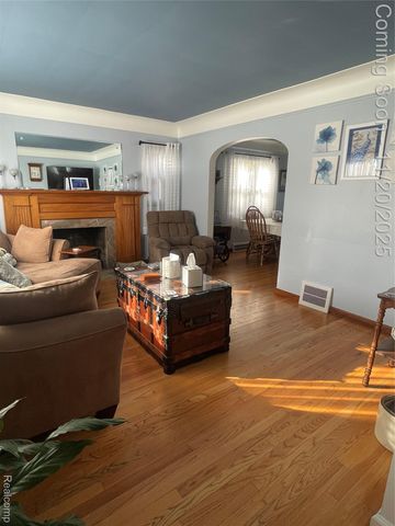 12742 Catalpa Street, Southgate, MI 48195